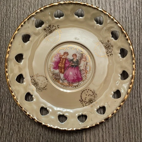 Antique tea cup and saucer - Picture 4 of 12